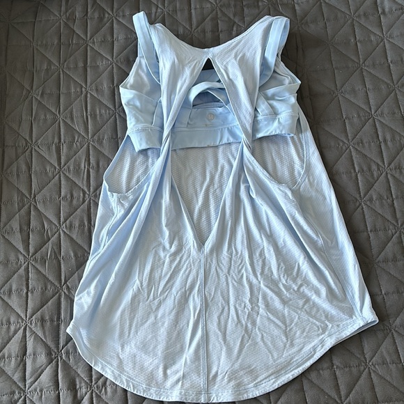 Lululemon tank with built in bra - Picture 2 of 4